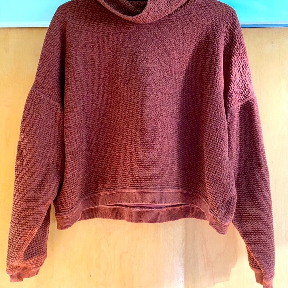 Lululemon sweater